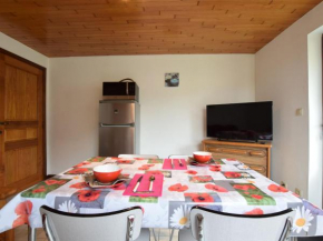 Отель Charming apartment ideal for couples or young families  Шамплон